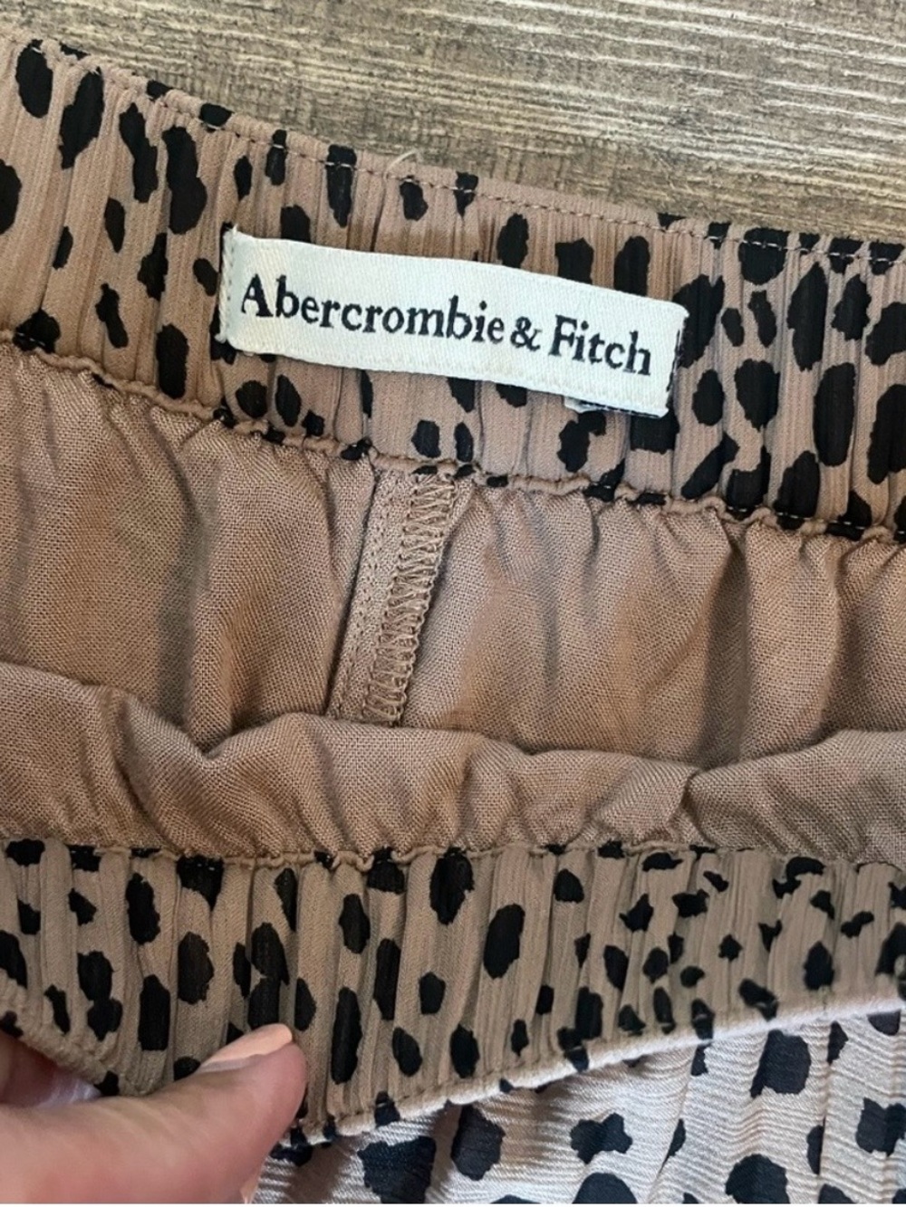 Abercrombie & Fitch animal/dot print skirt and shorts - Picture 7 of 9